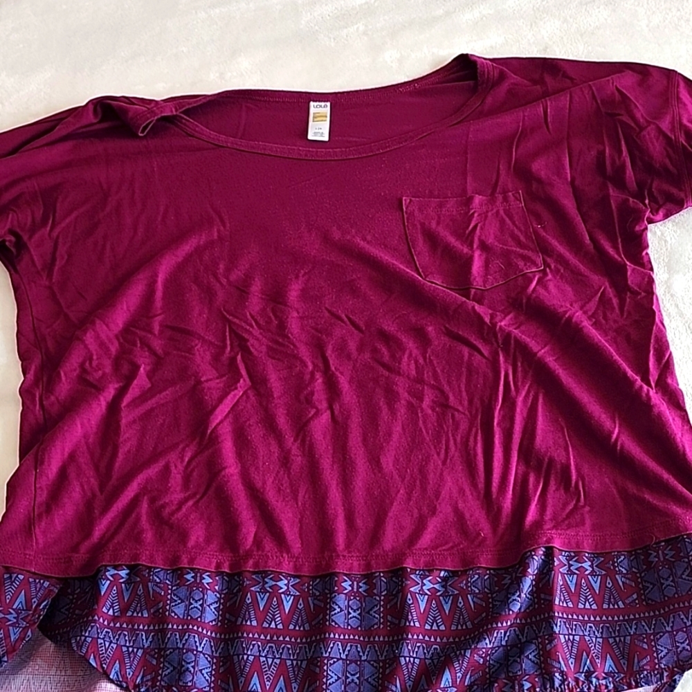 Lole silky tee with hem detail